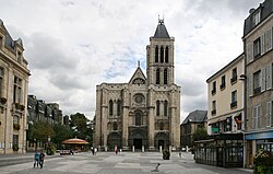 Basilique Saint-Denis.jpg