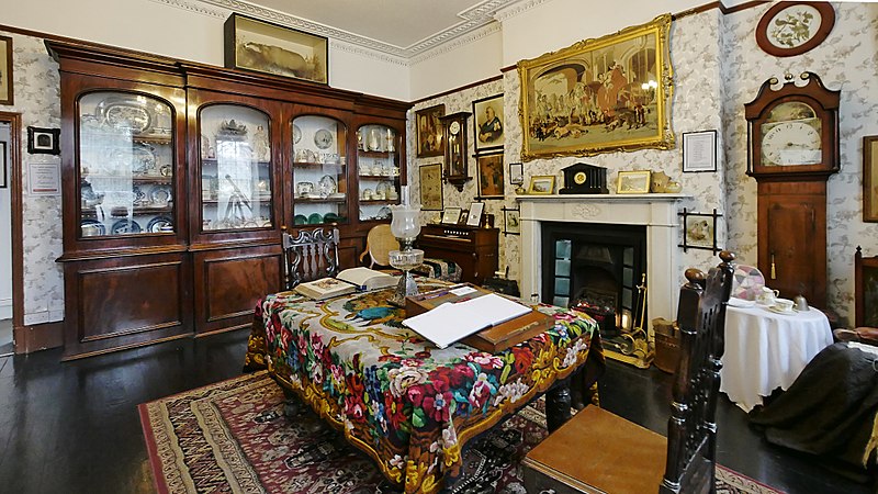 File:BecksIsleMuseumPickeringLivingRoomH2c.jpg