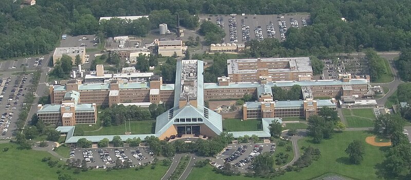 File:Bell Laboratories at New Providence, New Jersey (7235324892) (cropped).jpg