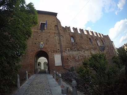 How to get to Castello Di Binasco with public transit - About the place