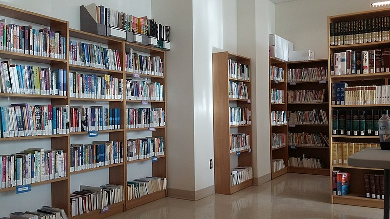 File:Books (39694088401).jpg