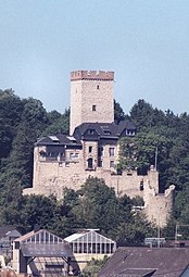 Вид замка с юго-западной стороны