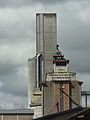 Silos anciens et modernes de la coopérative céréalière de Cherves à Chalandray