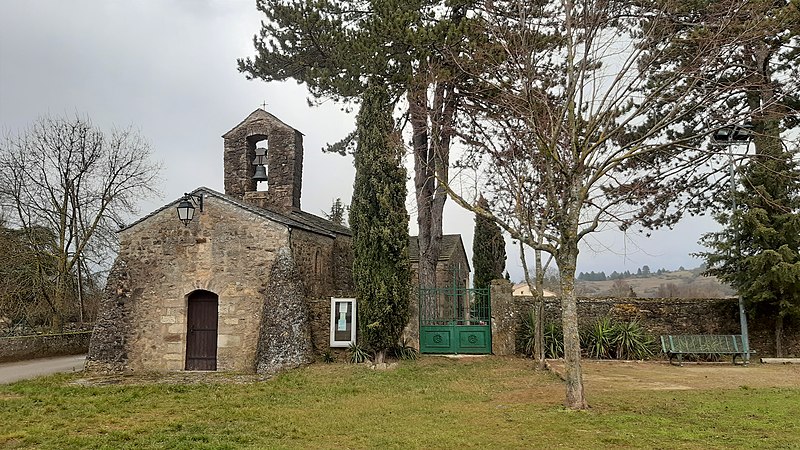 File:Chapelle Santi Pietri-1.jpg