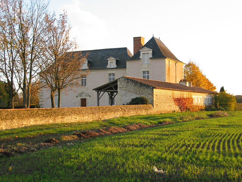 File:Chateau de Baugé (79).JPG