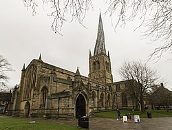 Chesterfield, St Mary & All Saints' church.jpg