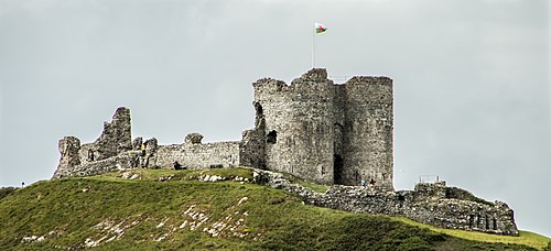 Criccieth Castle (14393993760).jpg