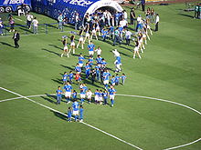The Cruz Azul team before the game against Atlante on 28 February 2009. Cruz Azul Team lauft auf.JPG