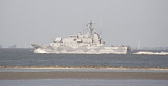 HMS Ulvon after "Koster" modernisation. The fire control radar is clearly visible. Cuxhaven 2009 -HMS Ulvon -M77- (Ship 1992) by RaBoe 001.jpg