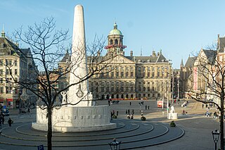 <span class="mw-page-title-main">Dam Square</span> Town square in Amsterdam