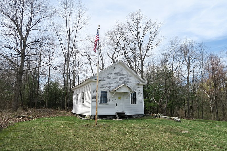 File:East Otis School, East Otis MA.jpg