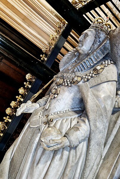 File:Elizabeth I tomb effigy, Westminster Abbey.jpg