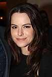 Emily Hampshire in 2015 at a CFC event in L.A. - Honouring John Fawcett and Graeme Manson (16760605299).jpg