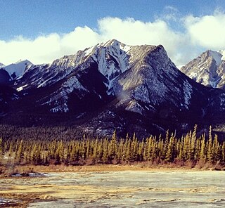 <span class="mw-page-title-main">Esplanade Mountain</span>