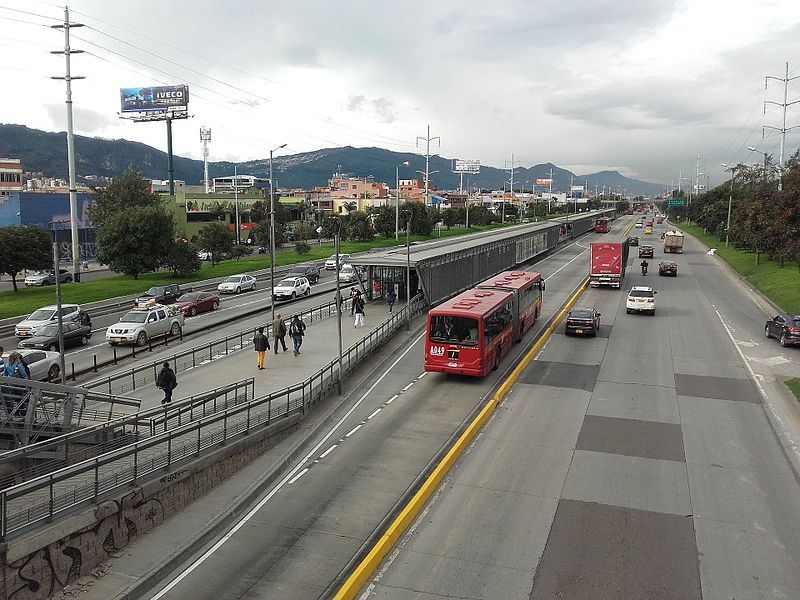 File:Estación toberín 27 may 2017.jpg