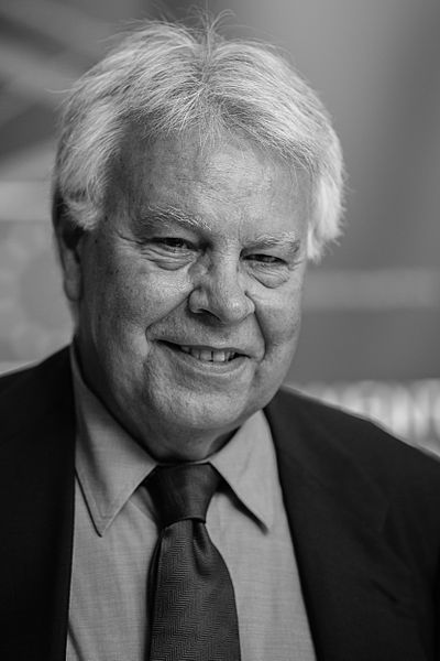 File:Felipe González par Claude Truong-Ngoc juillet 2013.jpg