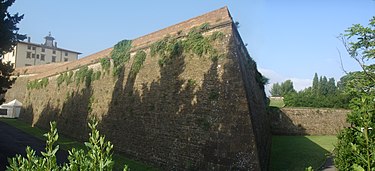 Fortification Forte di Belvedere, bastione.jpg