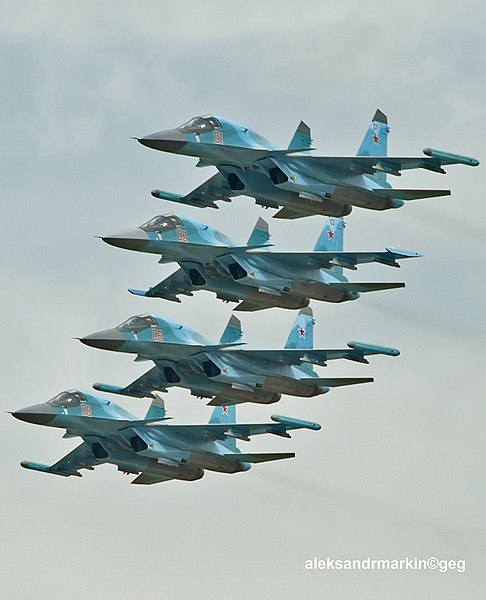 File:Four SU-34 in flight (8060054018).jpg