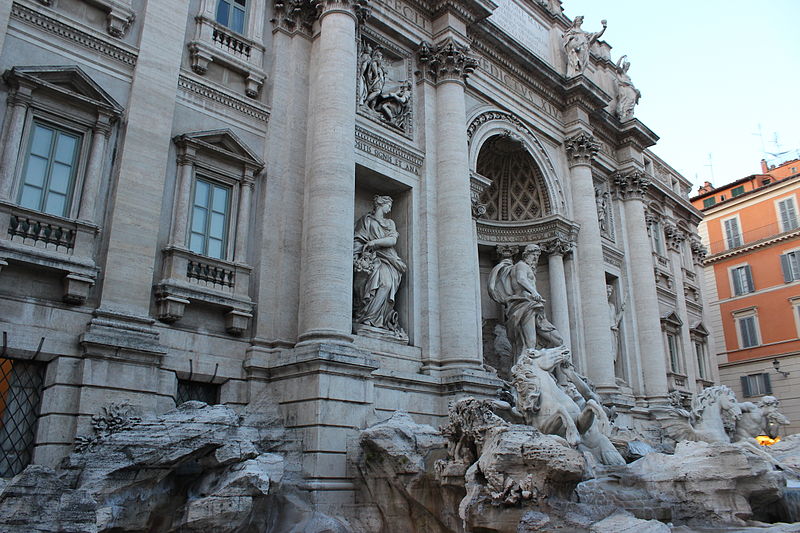 File:Fuente de Trevi 03.JPG