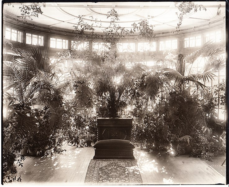 File:Glenmont, interior, first floor, conservatory, prie-dieu in place for wedding of Grace Miller, sister of Mina Edison. (a464d3c2a0d14b6789d3eb5f1ea3c414).jpg