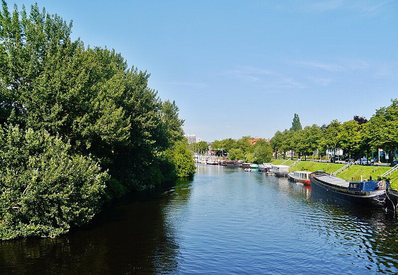 File:Groningen Grachten 02.jpg