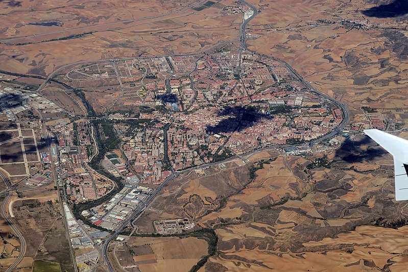 File:Guadalajara, vista aérea (tone, contrast, color).jpg