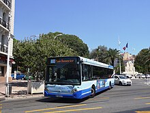Bus de la ligne 70 à Toulon allant vers Six-Fours, place Gabriel Péri.