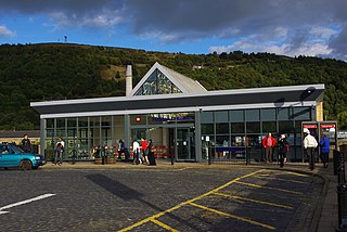 Halifax railway station (England) Railway station in West Yorkshire, England