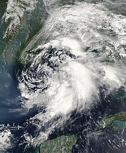 Satellietfoto van tropische storm Hanna