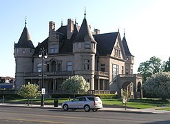 Col. Frank J. Hecker House (1891), 5510 Woodward, designed by Louis Kamper after Château de Chenonceaux.