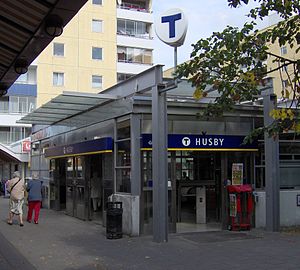 Metroaseman sisäänkäynti