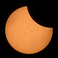 अन्तर्राष्ट्रीय अन्तरिक्ष स्टेशन से सात फ्रेम में सूर्य ग्रहण
