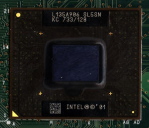 Ic-photo-Intel--KC 733 128--(X-BOX-Pentium-III-CPU).png