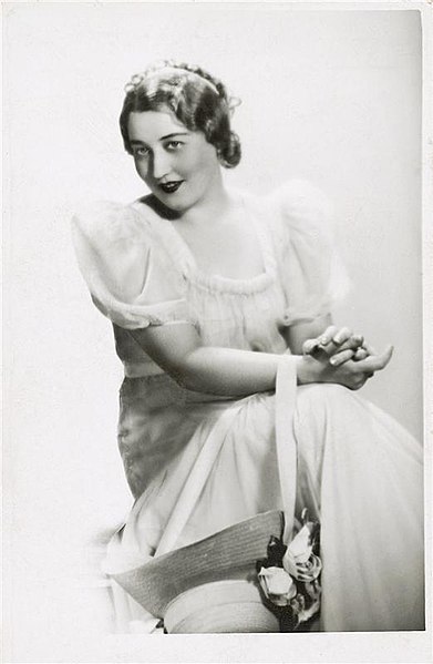 File:Jaroslav Balzar – Ota Horáková as Julietta 1938.jpg