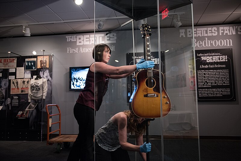 File:John Lennon's missing 1962 Gibson J-160E guitar in preparation of the exhibition - "Ladies and Gentlemen... the Beatles!" exhibit at LBJ Presidential Library, Austin, TX, 2015-06-10 10.40.47.jpg