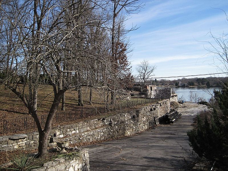 File:Johnny Cash house ruins Hendersonville TN 2013-12-27 008.jpg