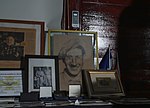 Thumbnail for File:Jorge Sanjinez Lenz, retratos y medallas.jpg