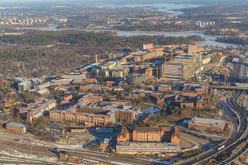 File:Karolinska February 2013 03.jpg