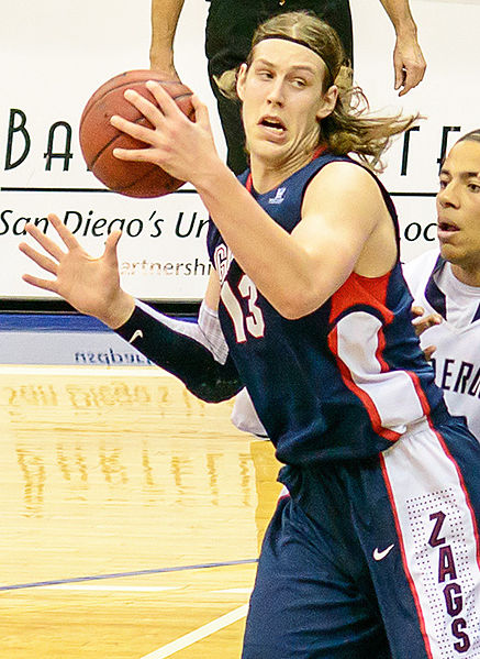 File:Kelly Olynyk v USD Toreros.jpg