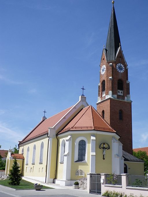 Kirche in Theißing