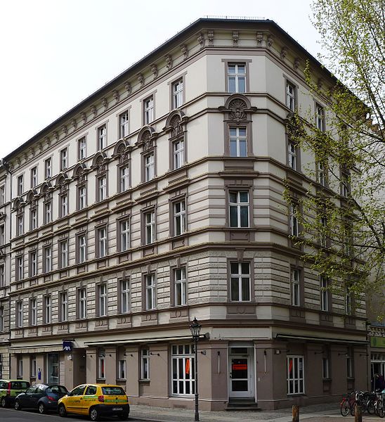 File:Knobelsdorffstraße 38 (Berlin-Charlottenburg).JPG