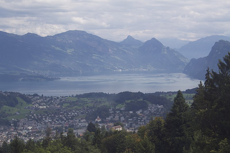 File:Kriens , Krienseregg, Fräkmüntegg, Pilatus Kulm - Switzerland - panoramio (42).jpg