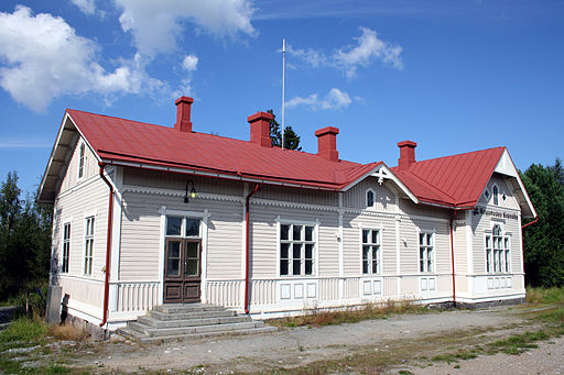 GC5H7D6 Kronoby järnvägsstation - Kruunupyyn rautatieasema (Traditional  Cache) in Finland created by mriiss