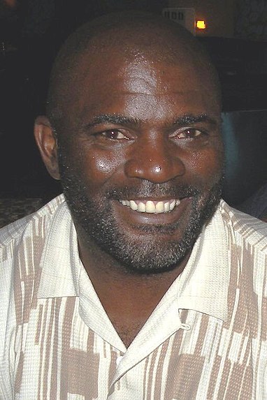 Lawrence Taylor, Giants linebacker from 1981 to 1993, was inducted into the Pro Football Hall of Fame in 1999