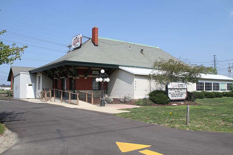 File:Lake Shore and Michigan Southern RR Depot and Freight House.jpg