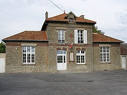 Le Plessis-aux-Bois mairie.jpg
