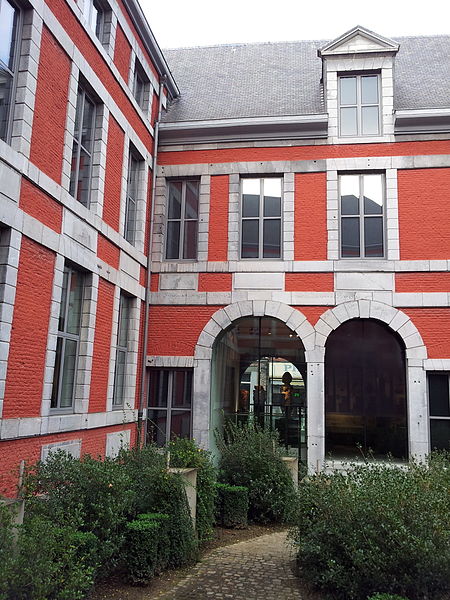 File:Liège, Palais Curtius08.jpg