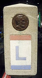 1928 Lincoln Highway Marker at the Smithsonian National Museum of American History Lincoln Highway marker by Matthew Bisanz.JPG