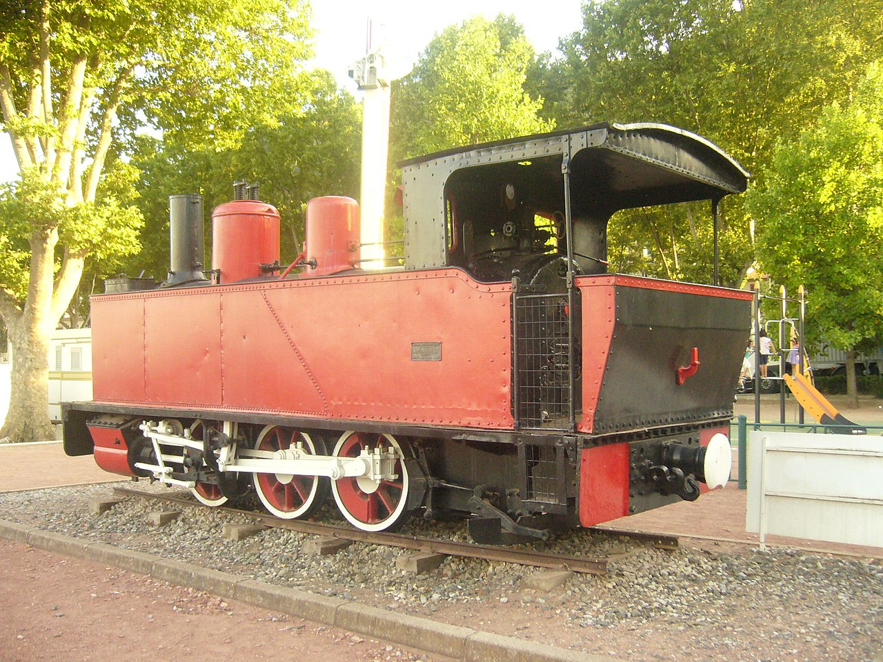 Pinguely autogrù 1280px-Loco103