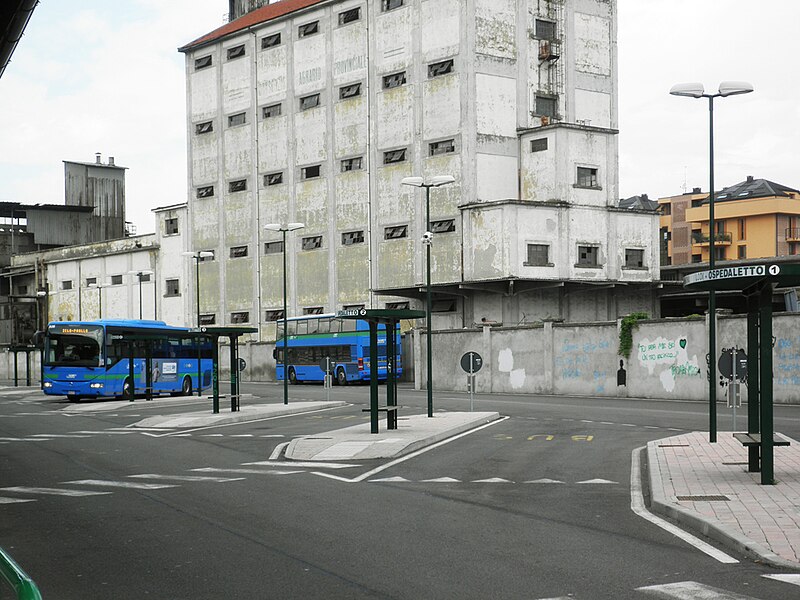 File:Lodi autostazione vista.JPG